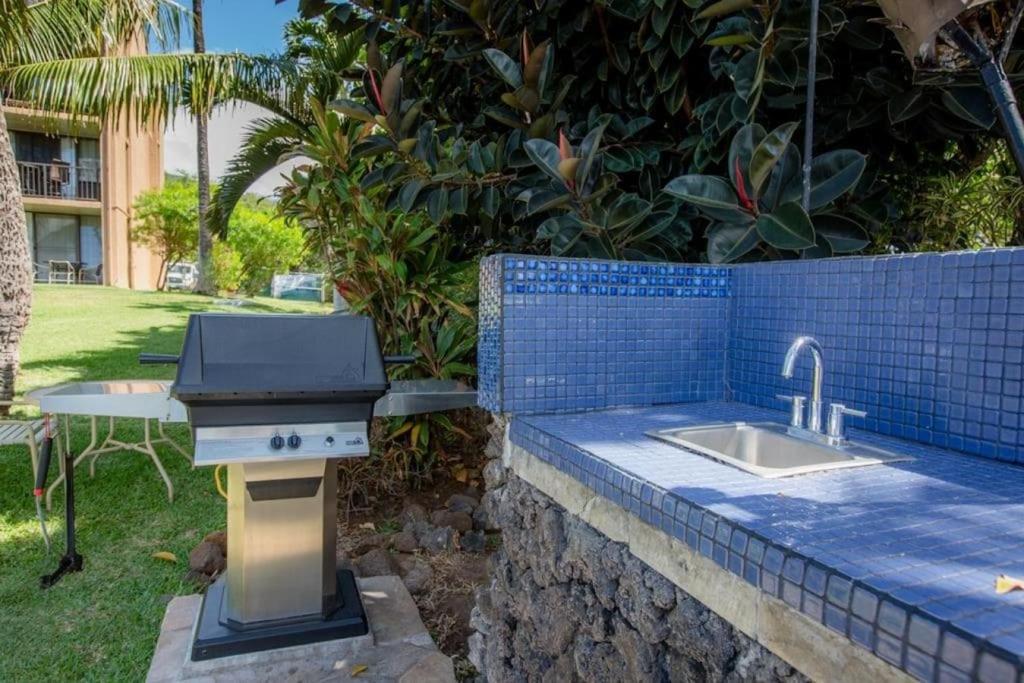 Stunning Maui Direct Ocean Front On The Beach, Walk To Beach From Condo, Watch Turtles, Whales, Ac In All Rooms Ocean View Pool And Spa Wailuku Esterno foto