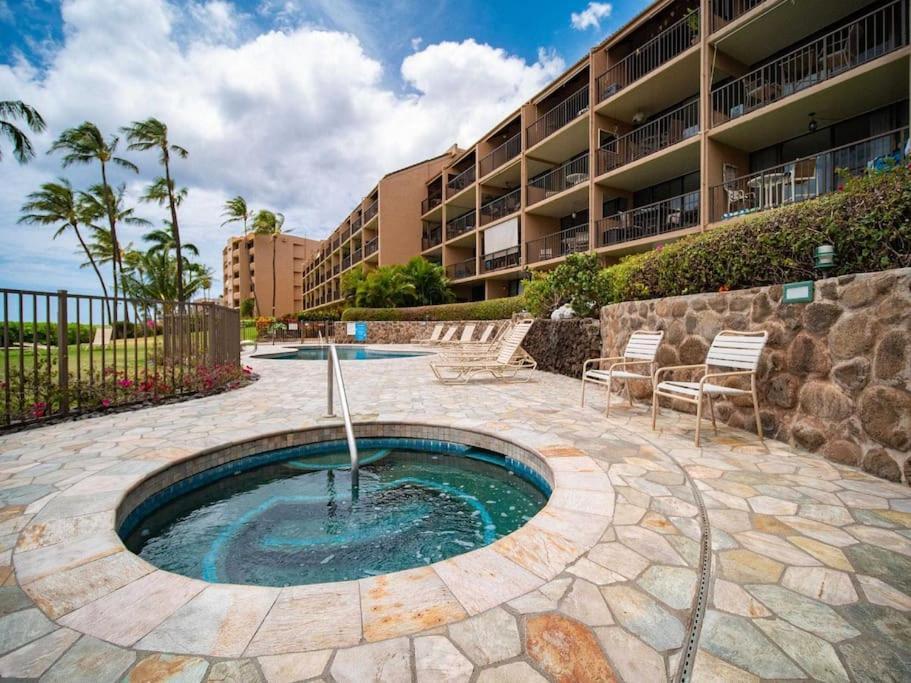 Stunning Maui Direct Ocean Front On The Beach, Walk To Beach From Condo, Watch Turtles, Whales, Ac In All Rooms Ocean View Pool And Spa Wailuku Esterno foto