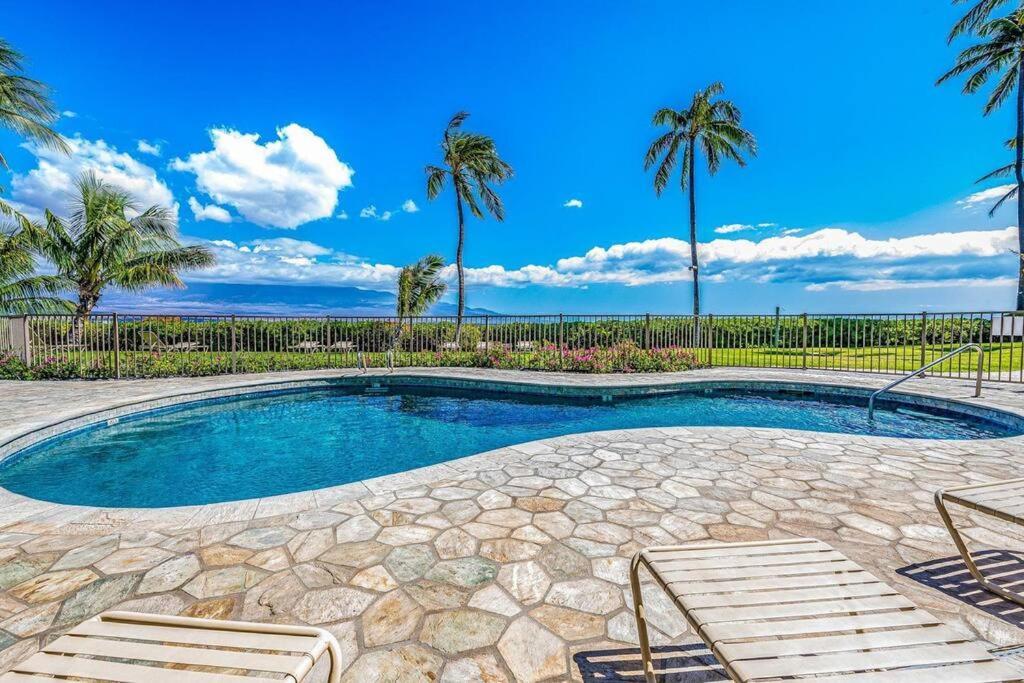 Stunning Maui Direct Ocean Front On The Beach, Walk To Beach From Condo, Watch Turtles, Whales, Ac In All Rooms Ocean View Pool And Spa Wailuku Esterno foto