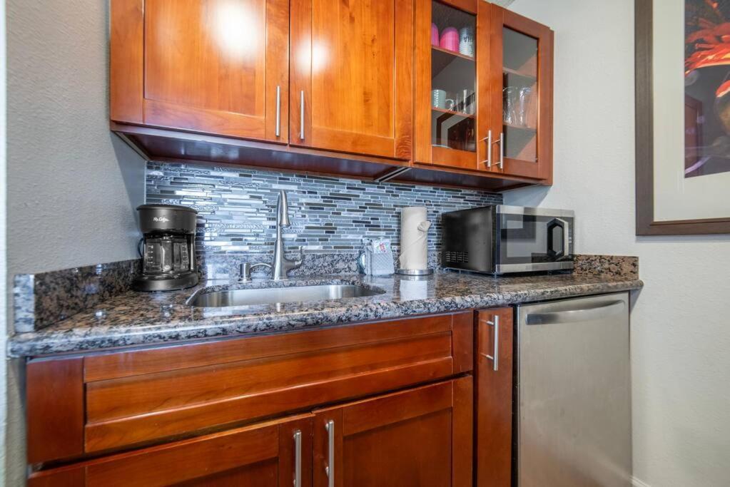 Stunning Maui Direct Ocean Front On The Beach, Walk To Beach From Condo, Watch Turtles, Whales, Ac In All Rooms Ocean View Pool And Spa Wailuku Esterno foto
