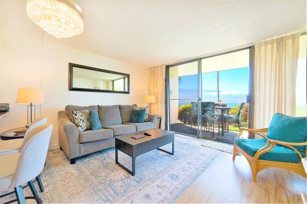 Stunning Maui Direct Ocean Front On The Beach, Walk To Beach From Condo, Watch Turtles, Whales, Ac In All Rooms Ocean View Pool And Spa Wailuku Esterno foto